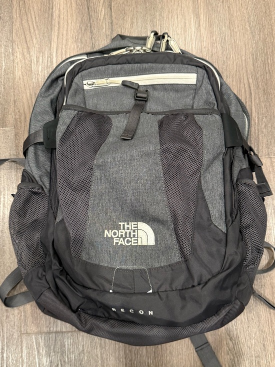 The North Face Handbags - The North Face Gray Recon Backpack